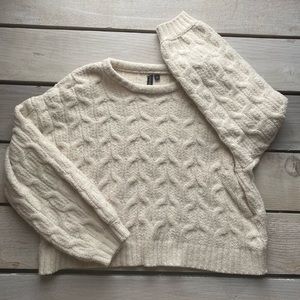 Moon & Madison knit sweater